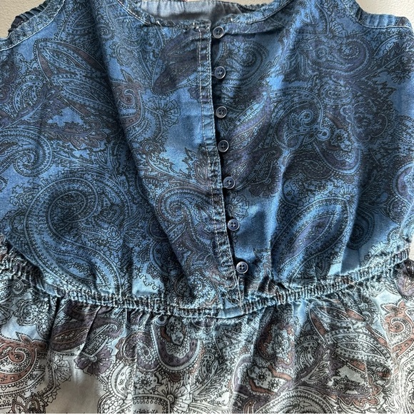 Arizona Jean Company Blue Gradient Paisley Patterned Peplum Tank Top - Medium - Picture 3 of 8